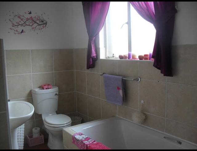 3 BEDROOM PROPERTY TO RENT IN NORTH RIDING